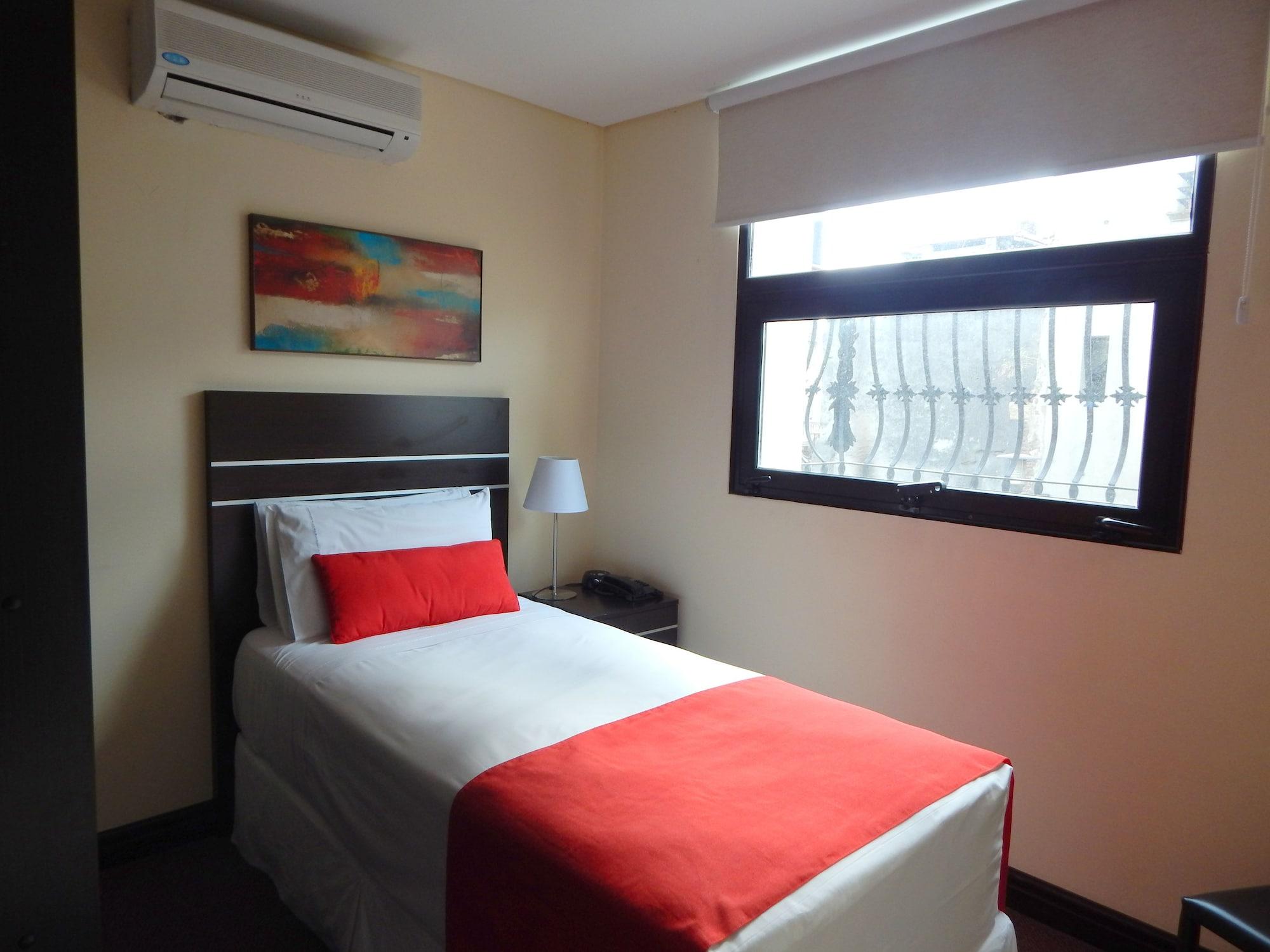 Puerto Mercado Hotel Монтевидео Екстериор снимка