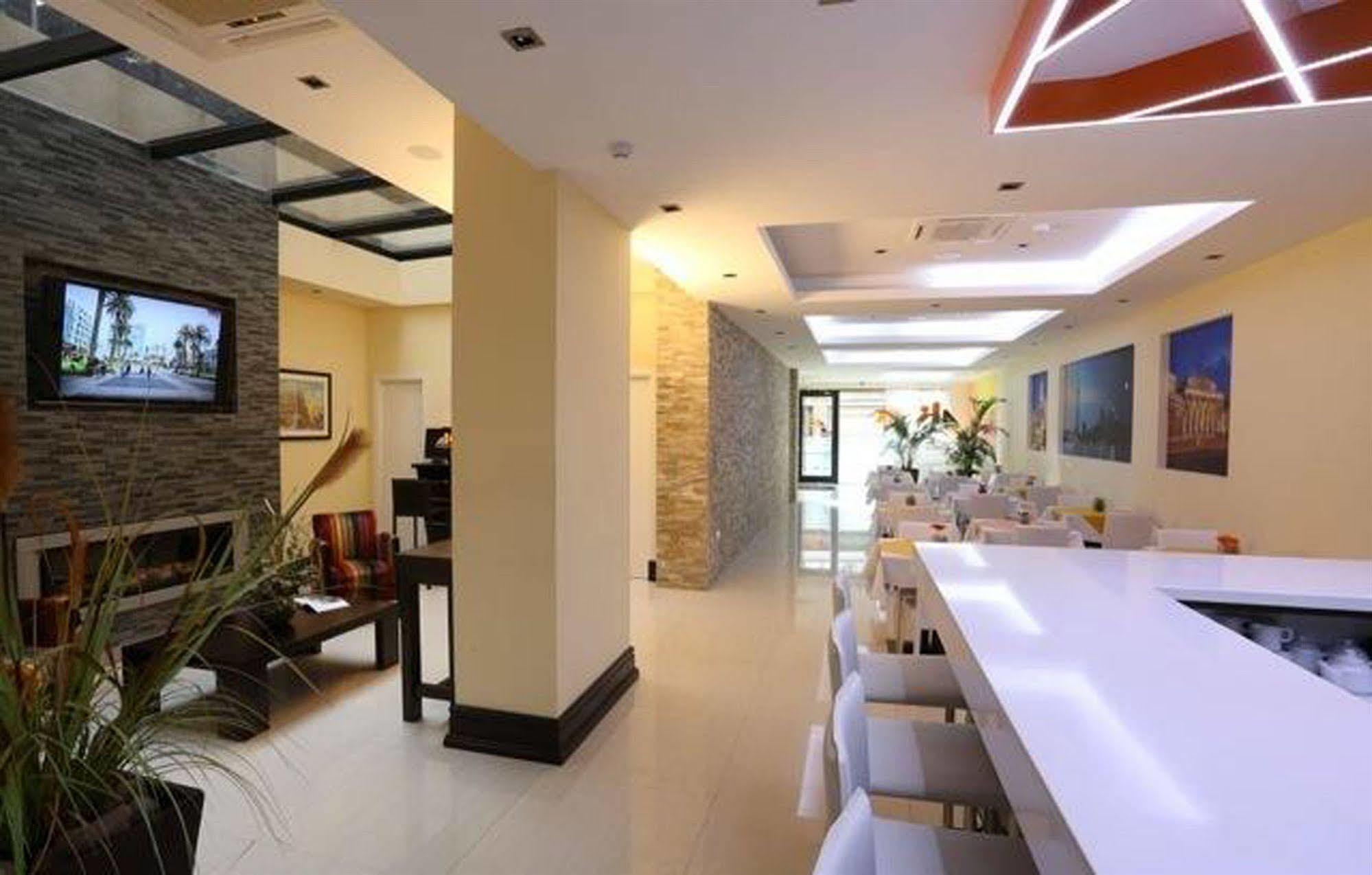 Puerto Mercado Hotel Монтевидео Екстериор снимка